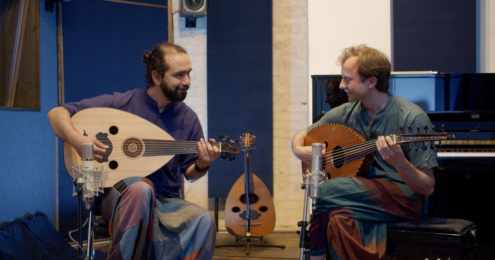 Nabil Arbaain and Hans Bilger performing